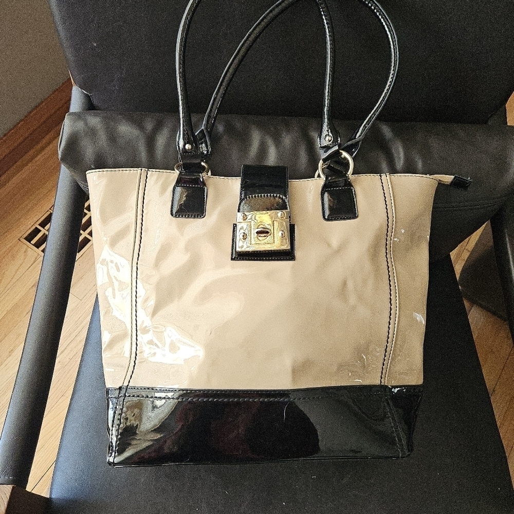 Apt 9 Cream and Black 2-Tone Patent-type Tote Bag